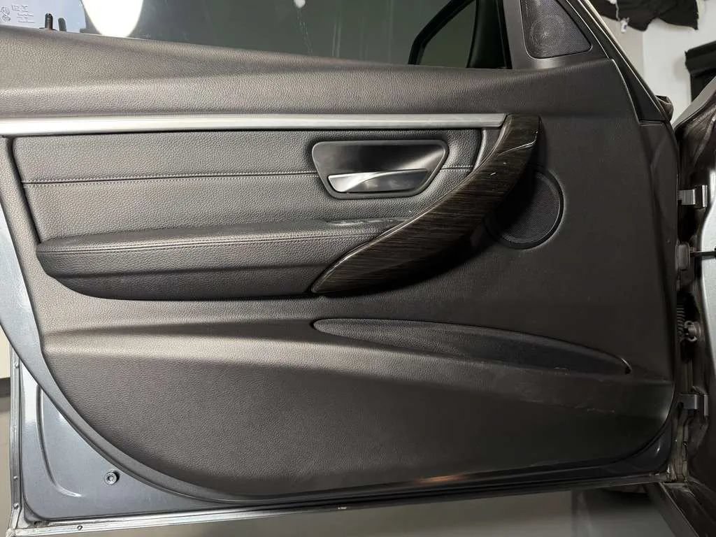 Used 2018 BMW 328d Sedan RWD image 22