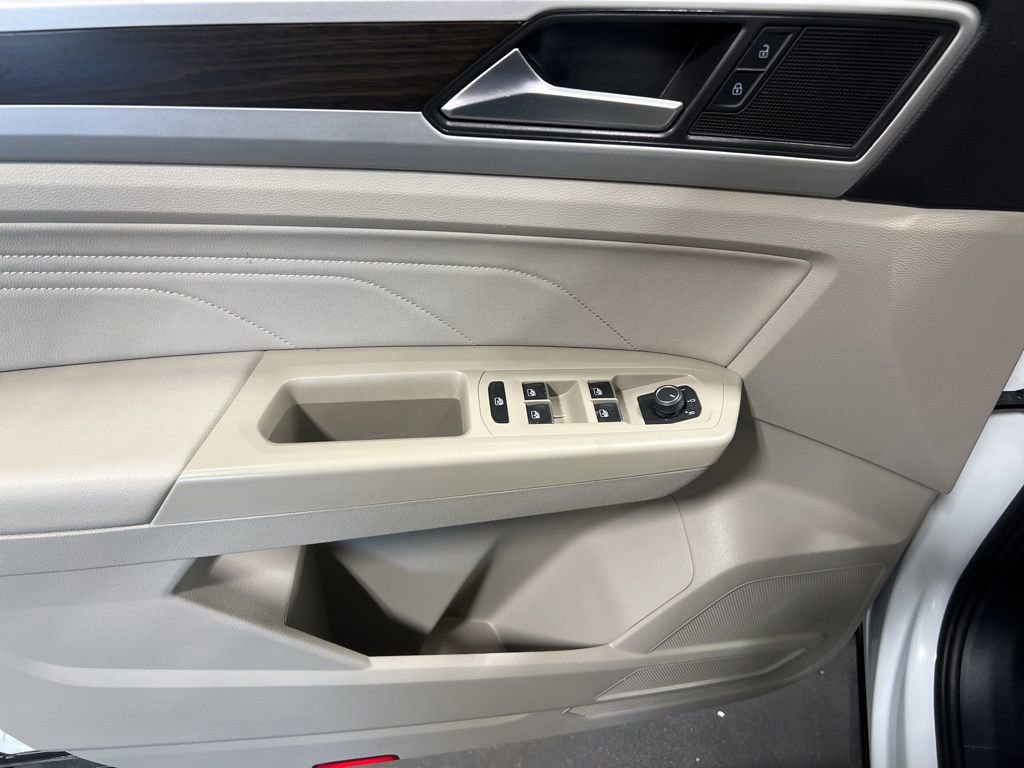 Used 2022 Volkswagen Atlas SE image 20