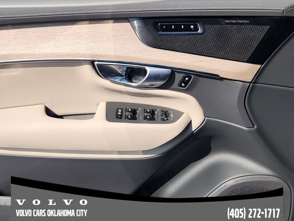 Used 2026 Volvo XC90 B6 Ultra w/ Protection Package Premier image 22