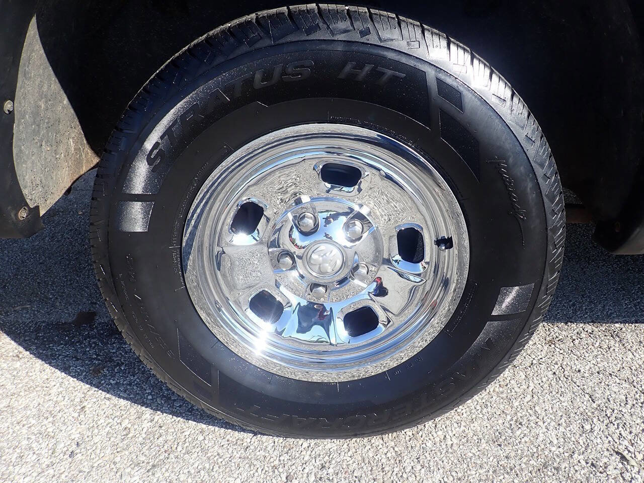 Used 2017 RAM 1500 ST RWD image 23