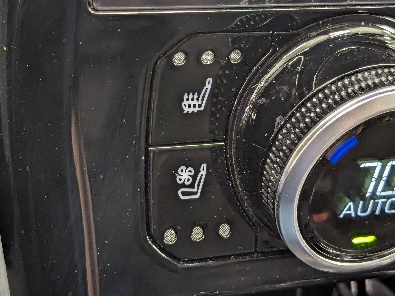 Used 2023 Toyota Highlander Limited image 28