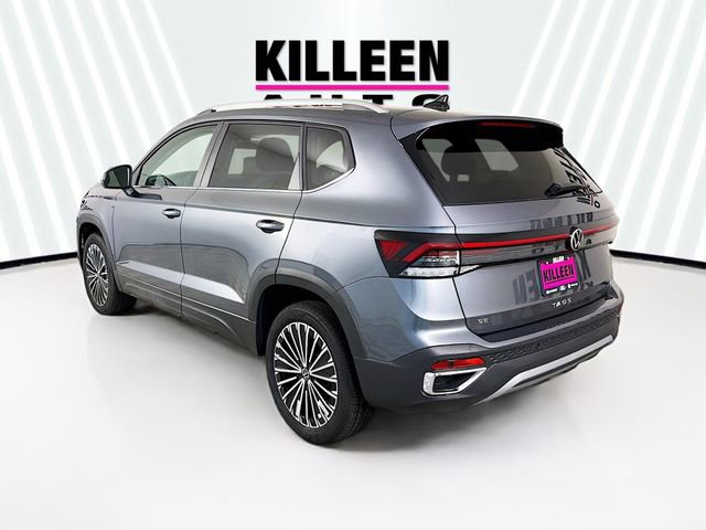 New 2026 Volkswagen Taos SE image 5