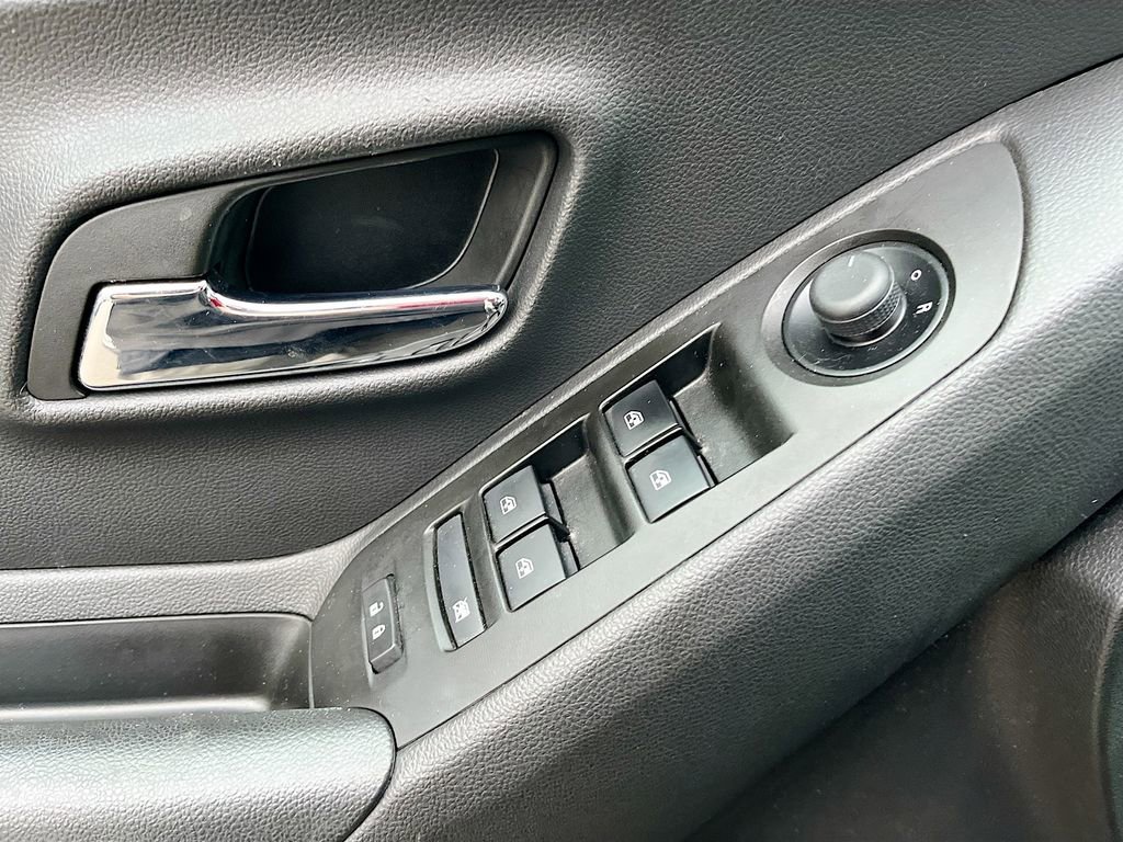 Used 2022 Chevrolet Trax LT w/ Driver Confidence Package image 17