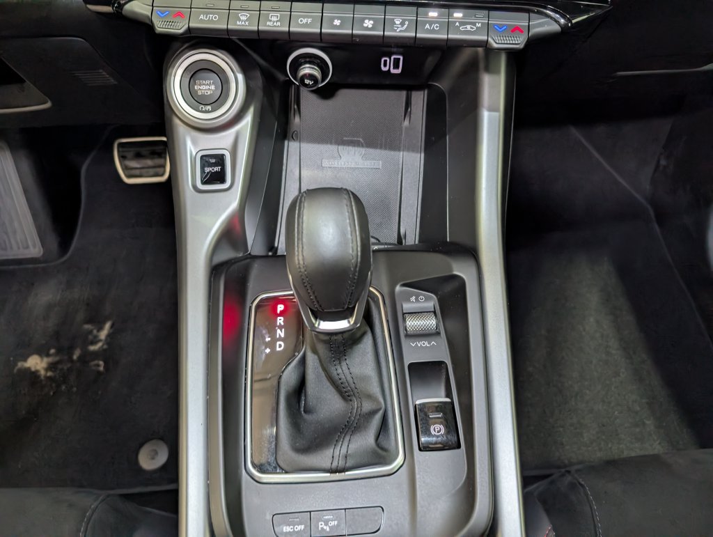 Used 2024 Dodge Hornet R/T Plus AWD/4WD image 25
