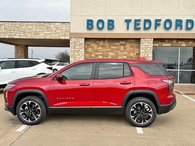 New 2026 Chevrolet Equinox LT w/ Convenience Package II image 2