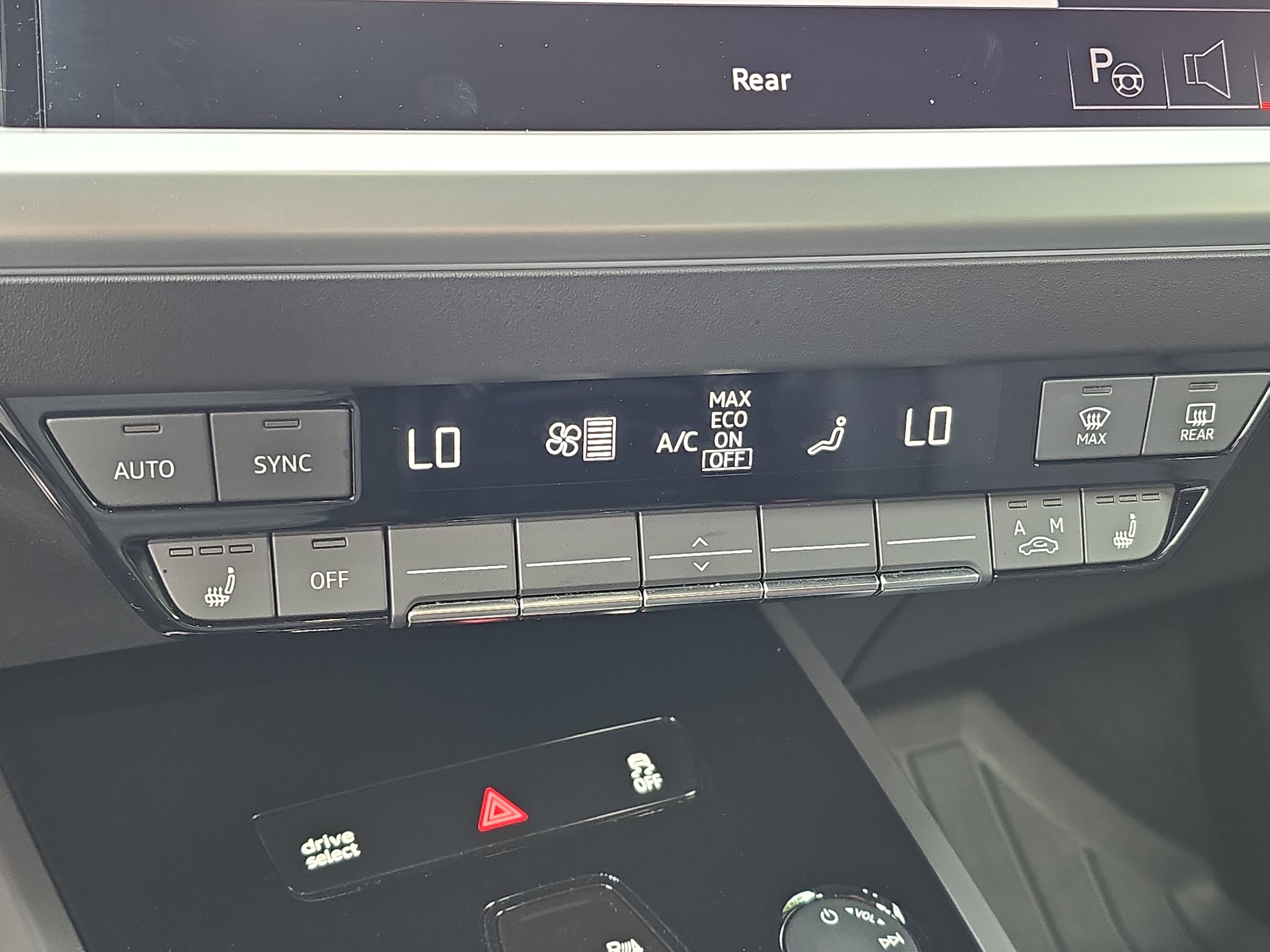 Used 2023 Audi Q4 e-tron Premium Plus w/ Premium Plus RWD image 24