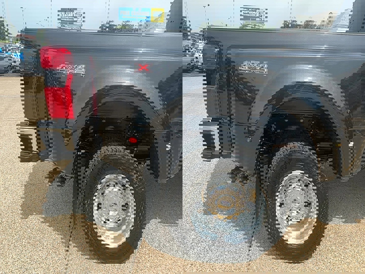 Used 2025 Ford F450 Lariat w/ Lariat Ultimate Package image 8