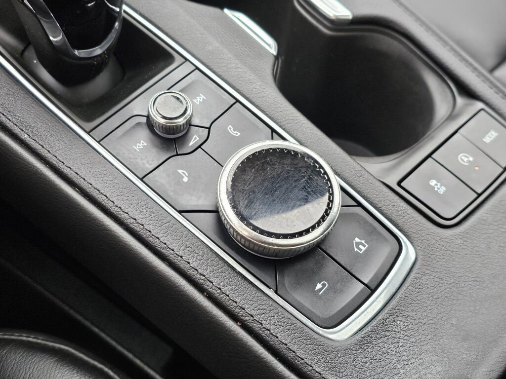 Certified 2023 Cadillac XT4 Luxury w/ Cold Weather Package image 37