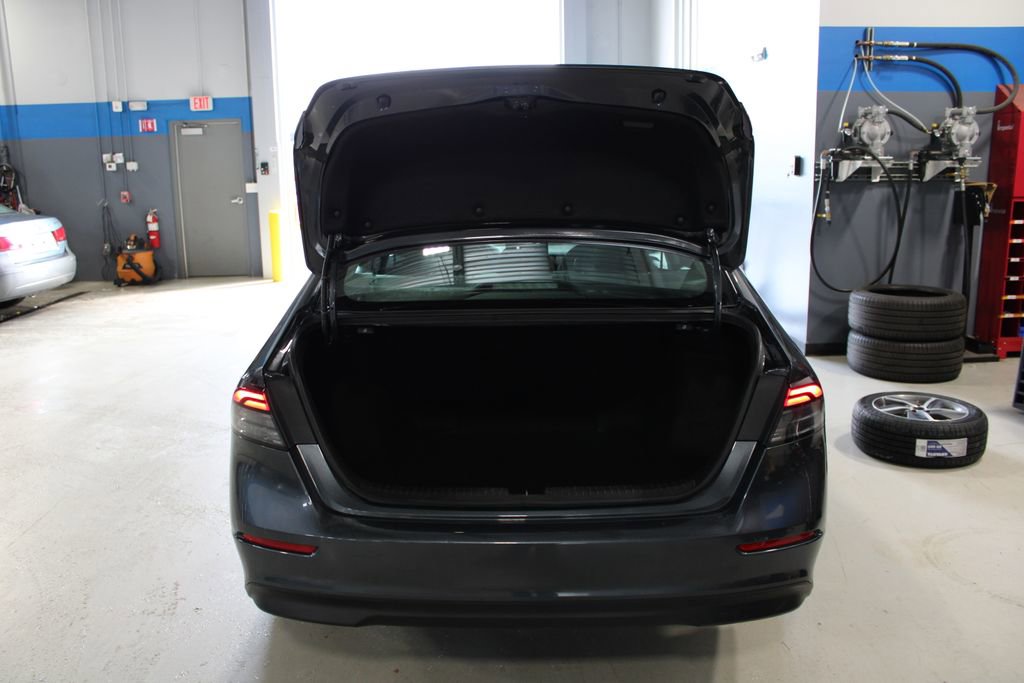 Used 2023 Honda Accord EX image 39