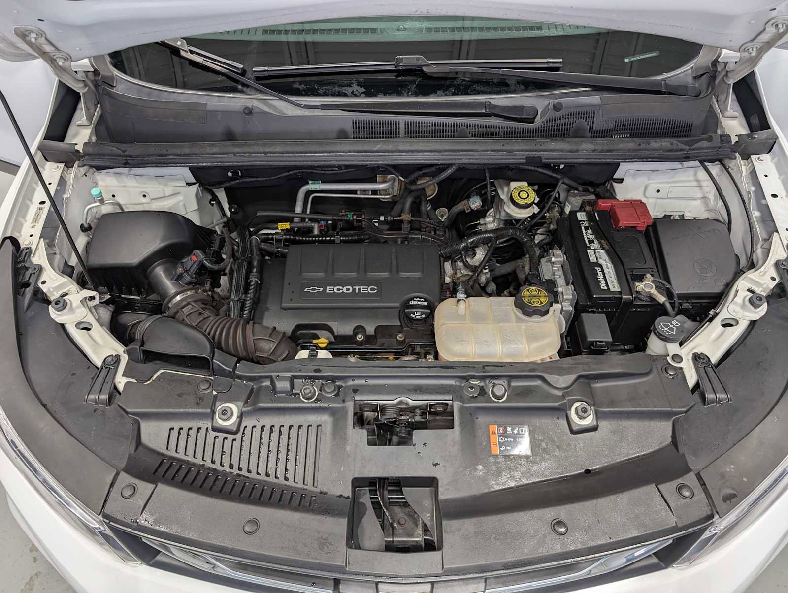 Used 2018 Chevrolet Trax LT w/ LT Convenience Package AWD/4WD image 14