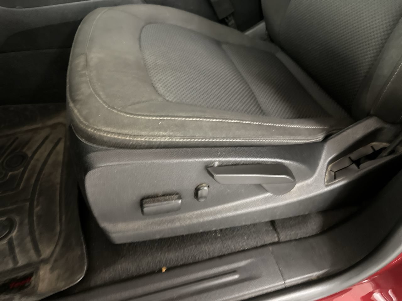Used 2019 Chevrolet Colorado LT w/ LT Convenience Package AWD/4WD image 12