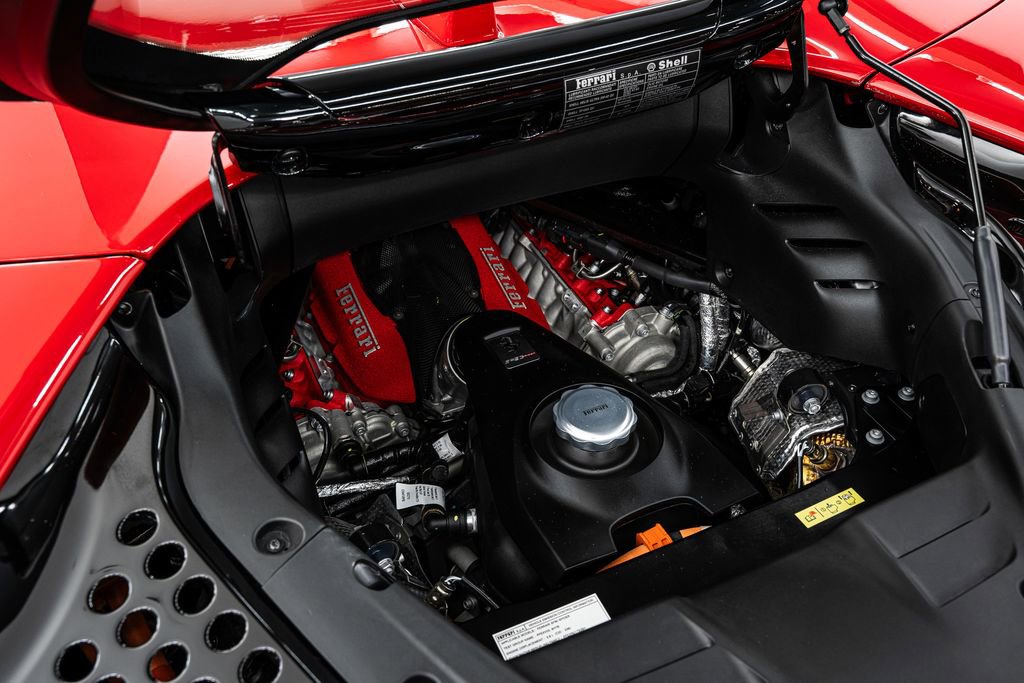 Used 2023 Ferrari SF90 Spider Base image 24