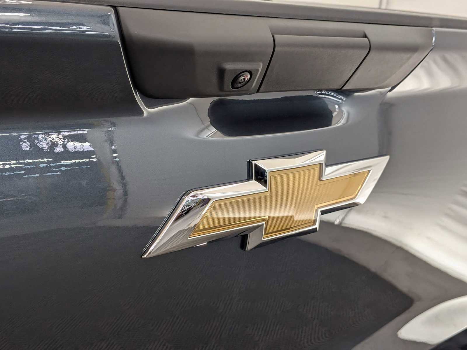 New 2026 Chevrolet Silverado EV LT image 11