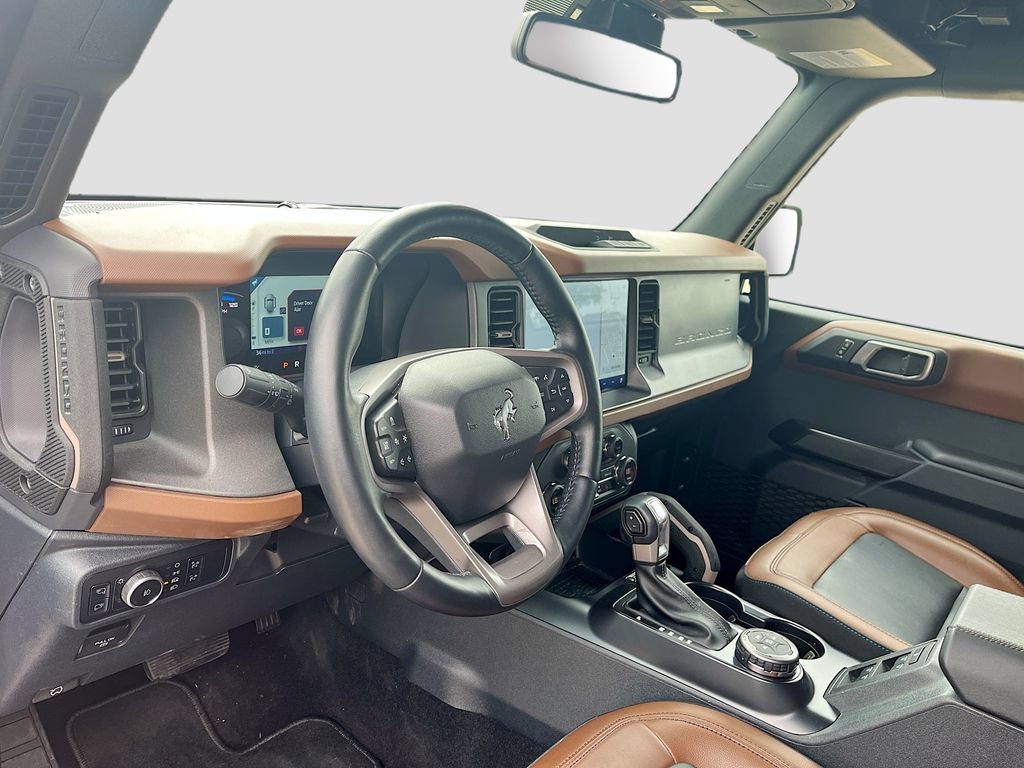 Used 2024 Ford Bronco Outer Banks AWD/4WD image 9