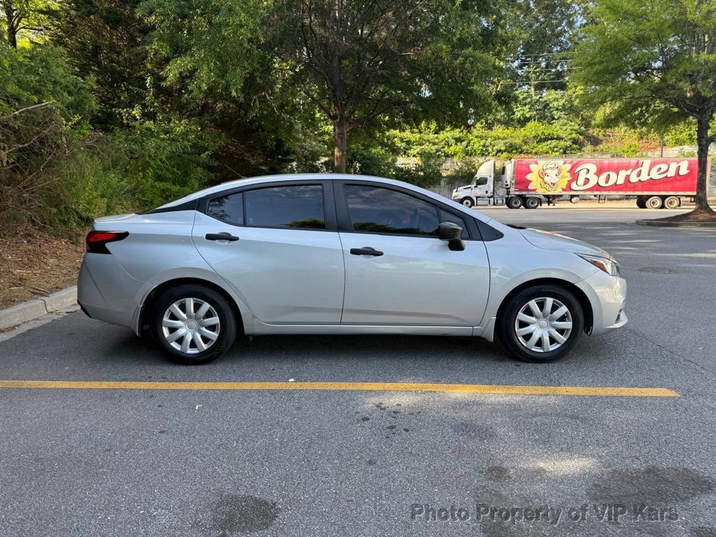 Used 2020 Nissan Versa S FWD image 4