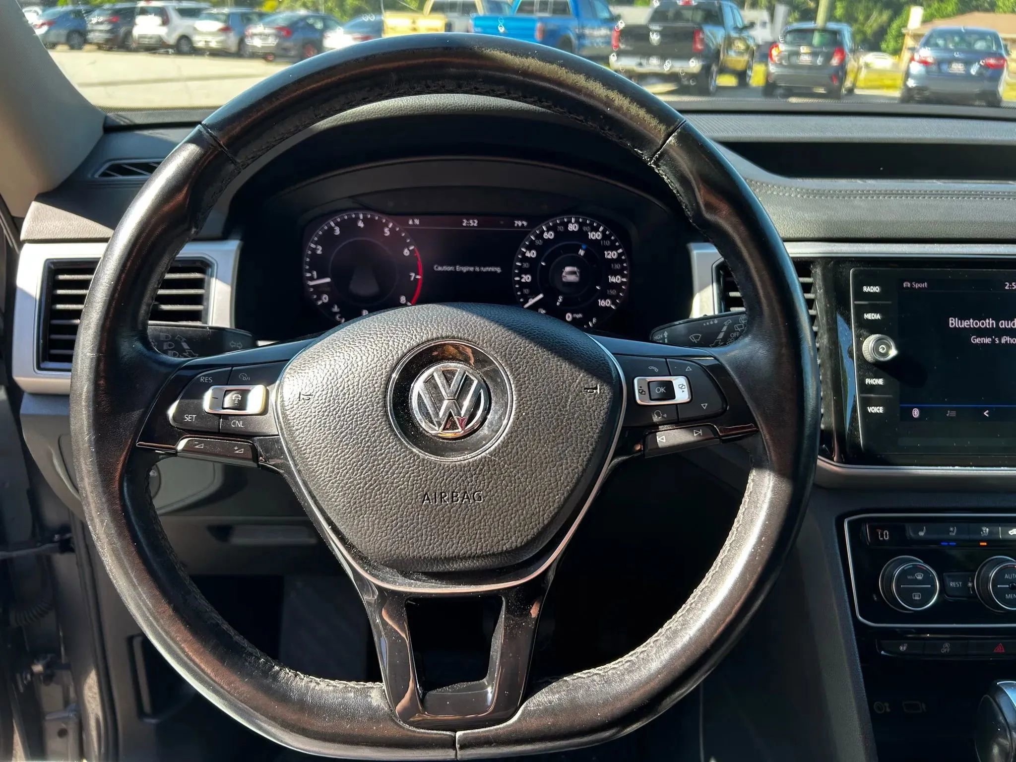 Used 2018 Volkswagen Atlas SEL Premium image 16