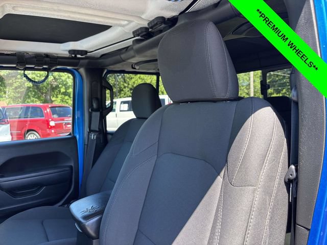 Used 2022 Jeep Gladiator Sport AWD/4WD image 9