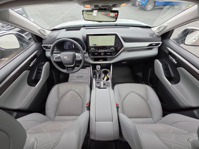 Used 2023 Toyota Highlander Platinum AWD/4WD image 28