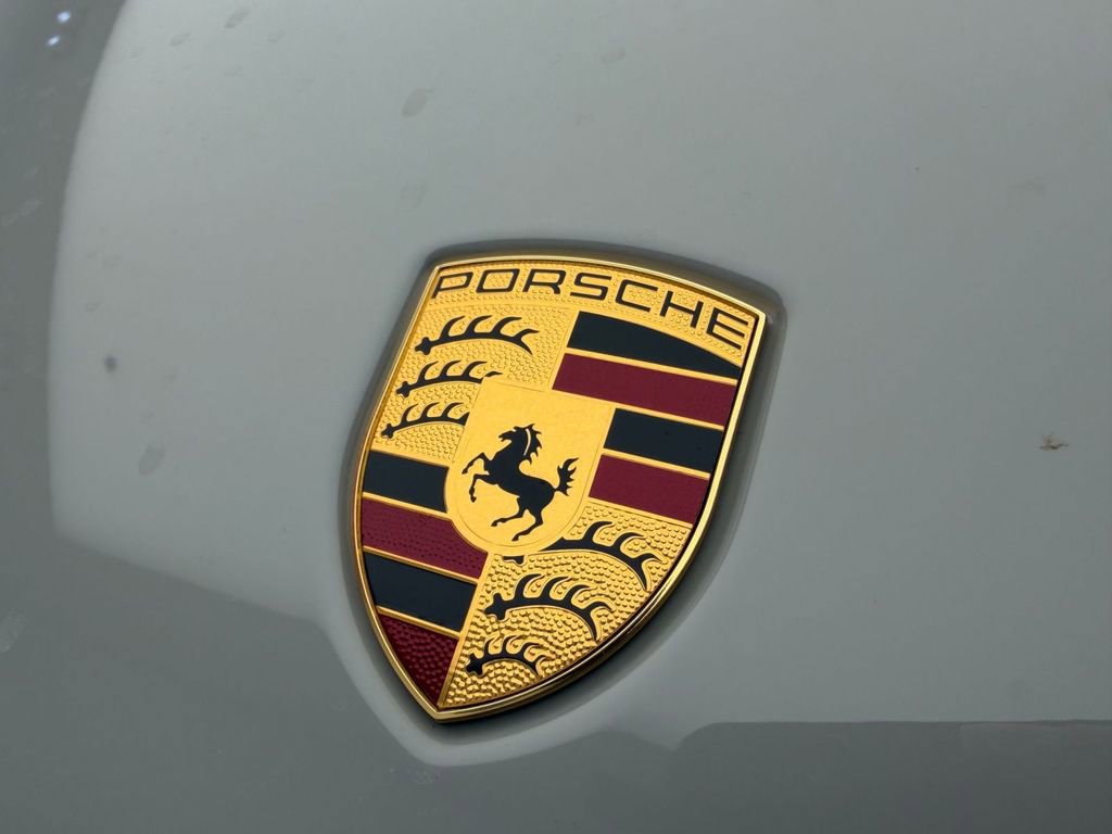 Used 2026 Porsche Macan AWD/4WD image 21