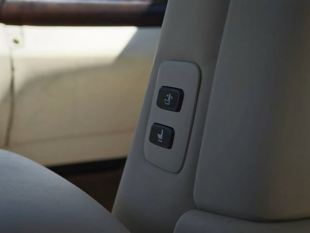Used 2007 Lexus LS 460 RWD image 44