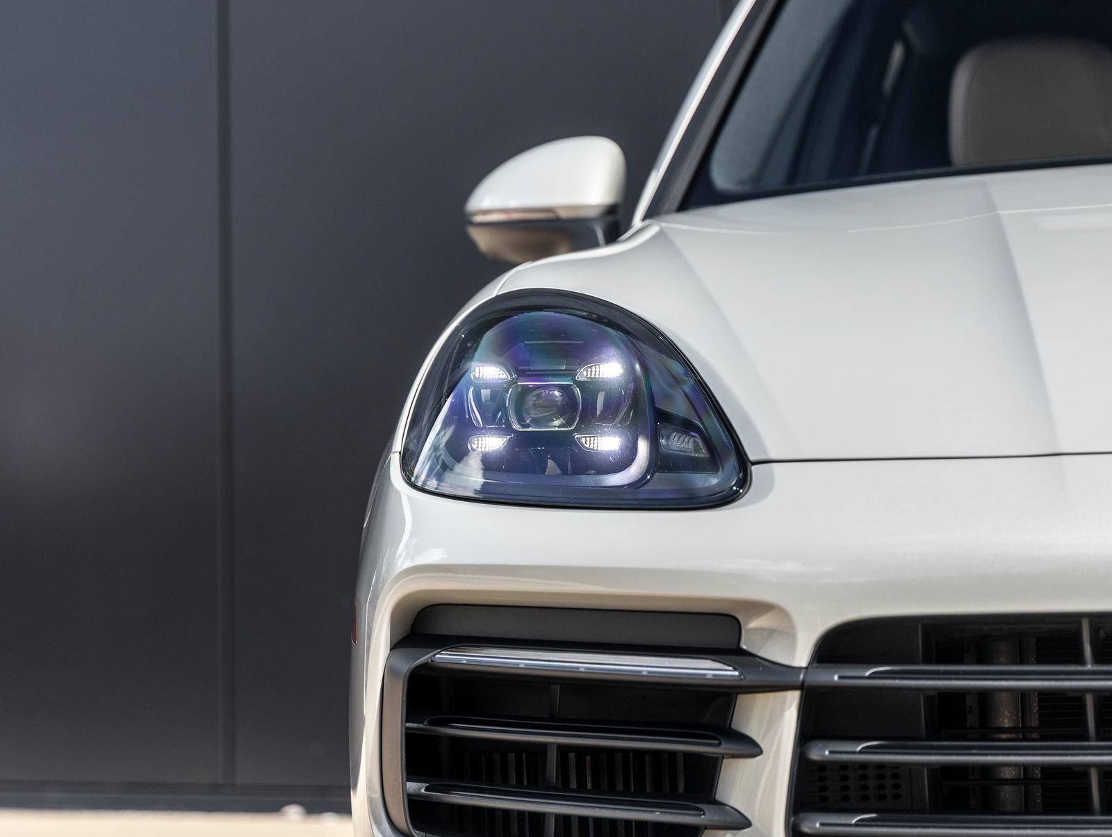 Certified 2023 Porsche Cayenne AWD/4WD image 17