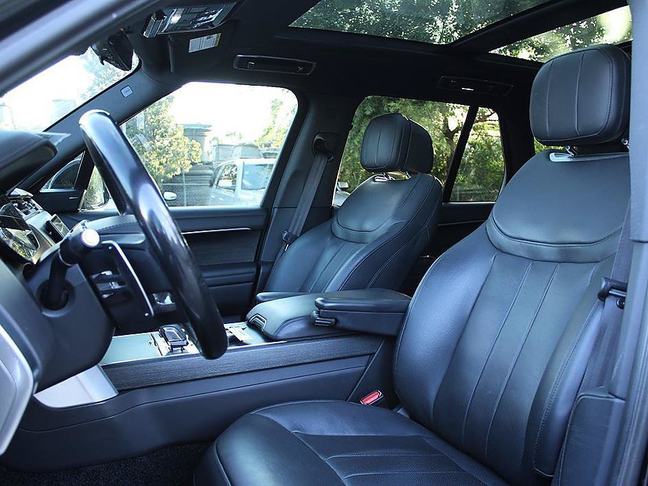 Used 2023 Land Rover Range Rover SE AWD/4WD image 9
