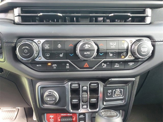 Used 2025 Jeep Wrangler Unlimited Rubicon 392 image 28