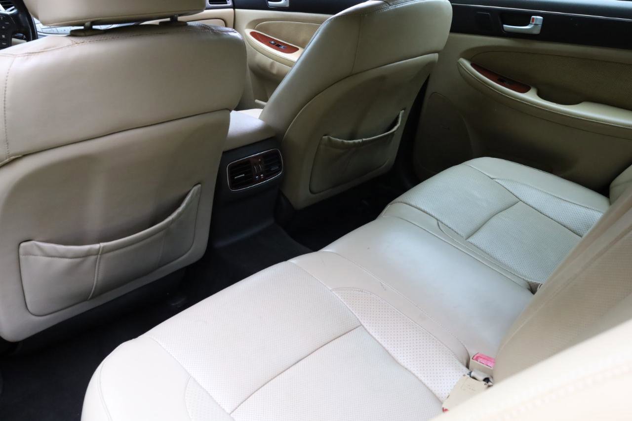 Used 2014 Hyundai Genesis 3.8 w/ Technology Package 03 image 12