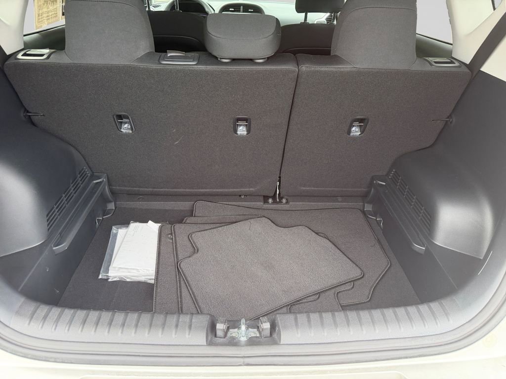 Certified 2023 Kia Soul LX w/ LX Technology Package FWD image 19