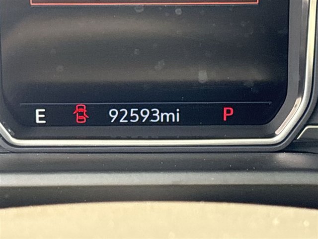 Used 2021 GMC Yukon XL Denali w/ Denali Premium Package AWD/4WD image 12