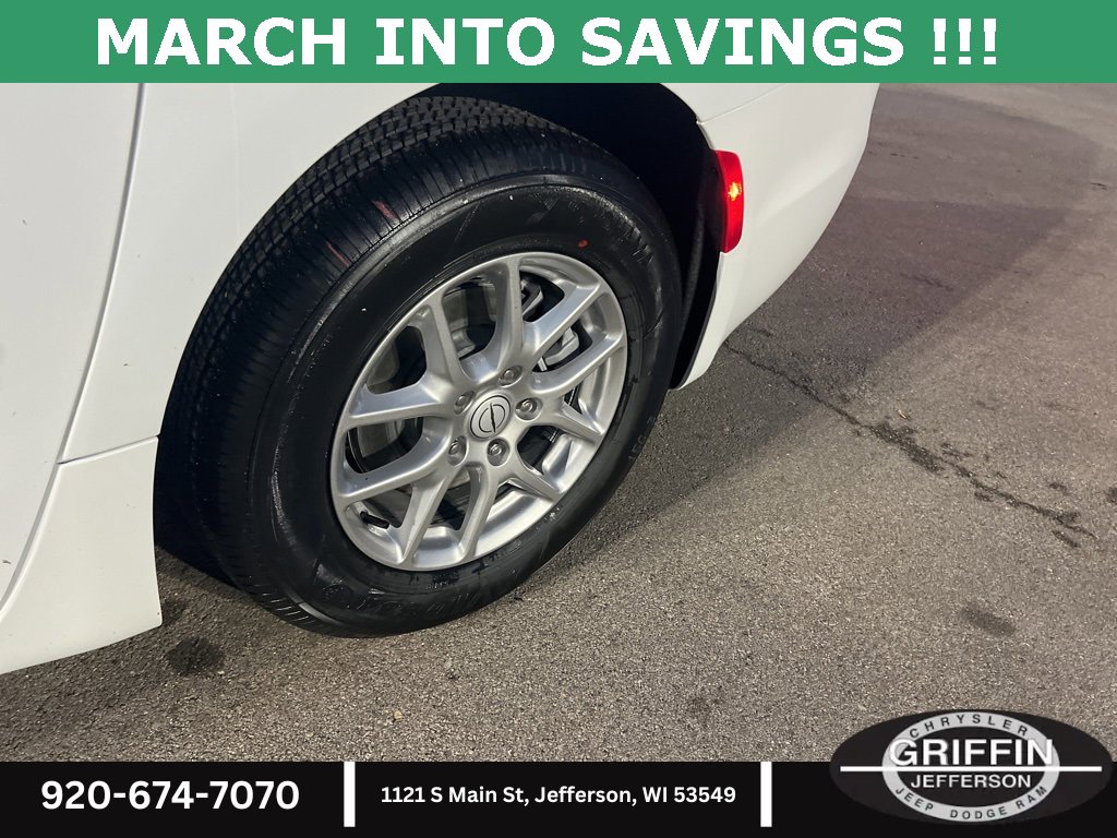 New 2026 Chrysler Pacifica Select image 15