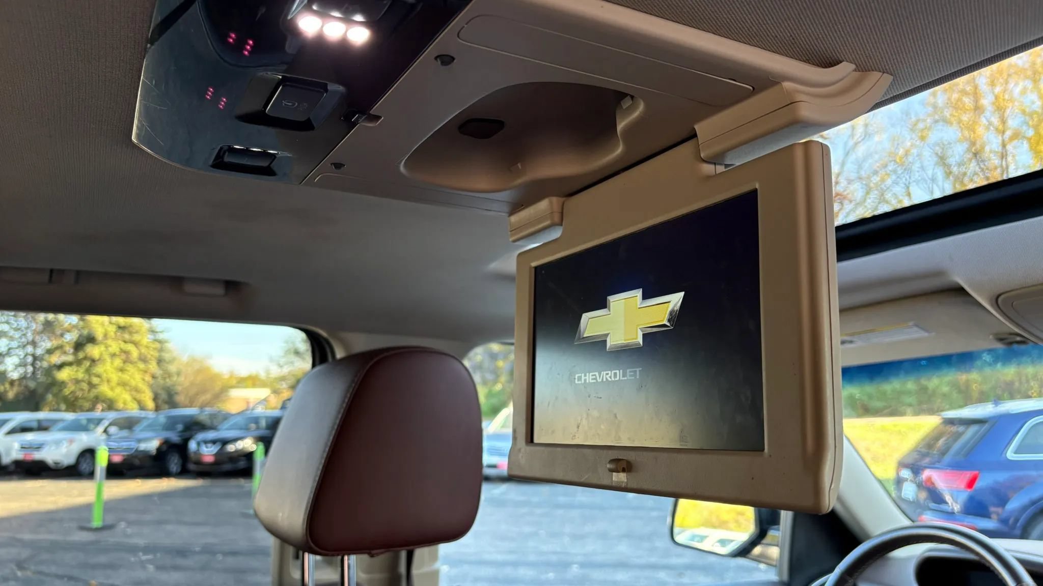 Used 2018 Chevrolet Tahoe Premier AWD/4WD image 37