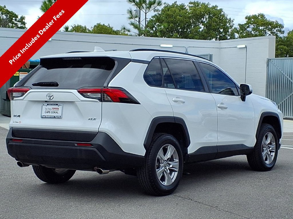 Used 2022 Toyota RAV4 XLE FWD image 8