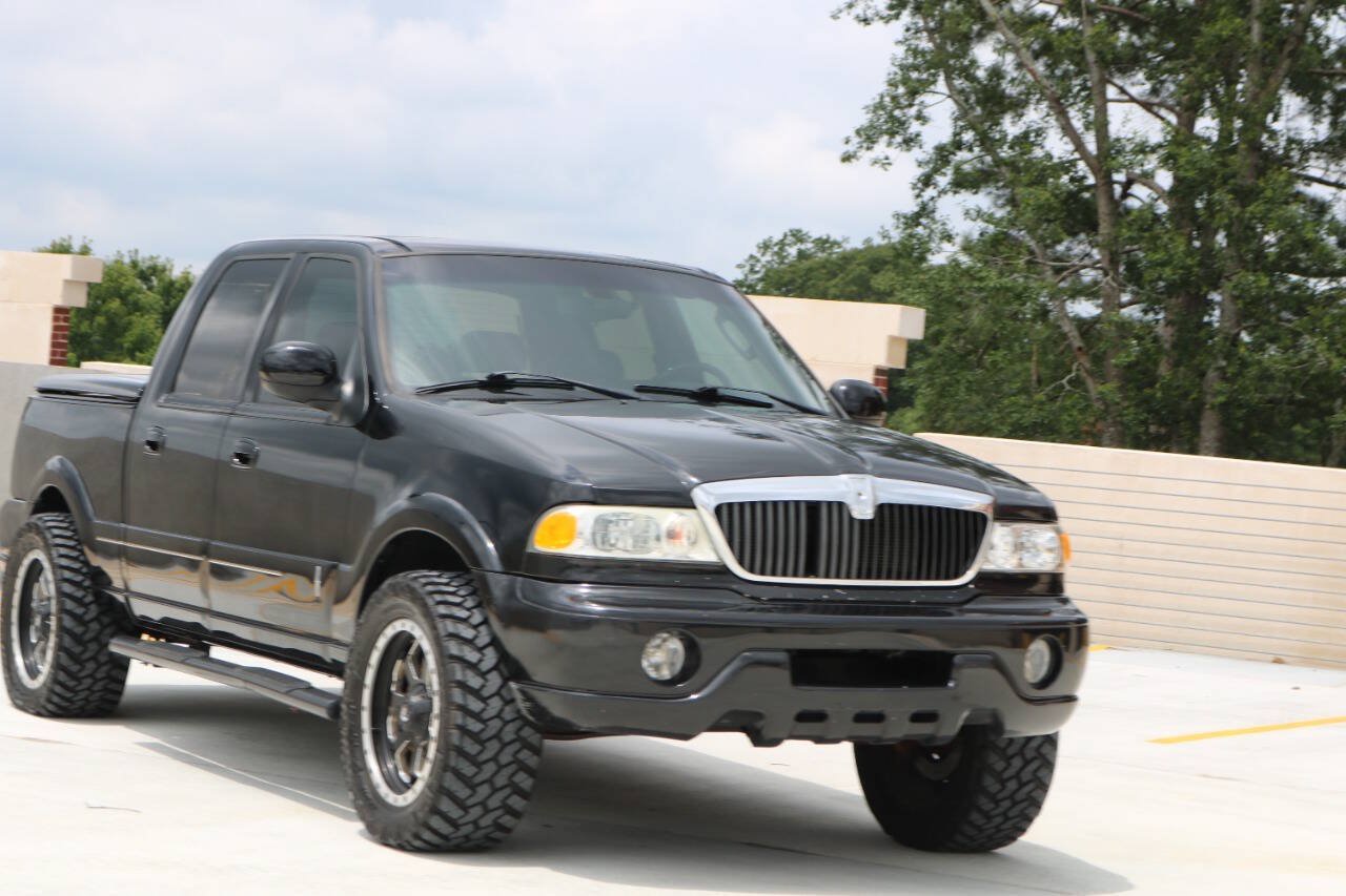 Used 2002 Lincoln Blackwood RWD image 9