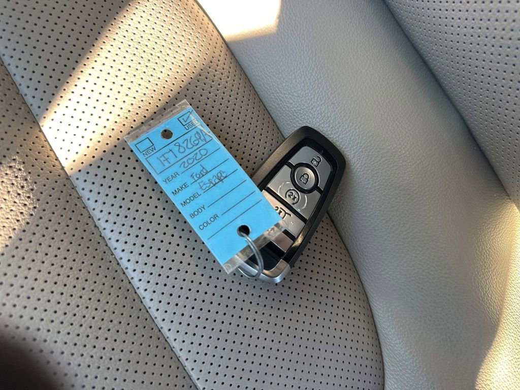 Used 2020 Ford Escape Titanium image 37