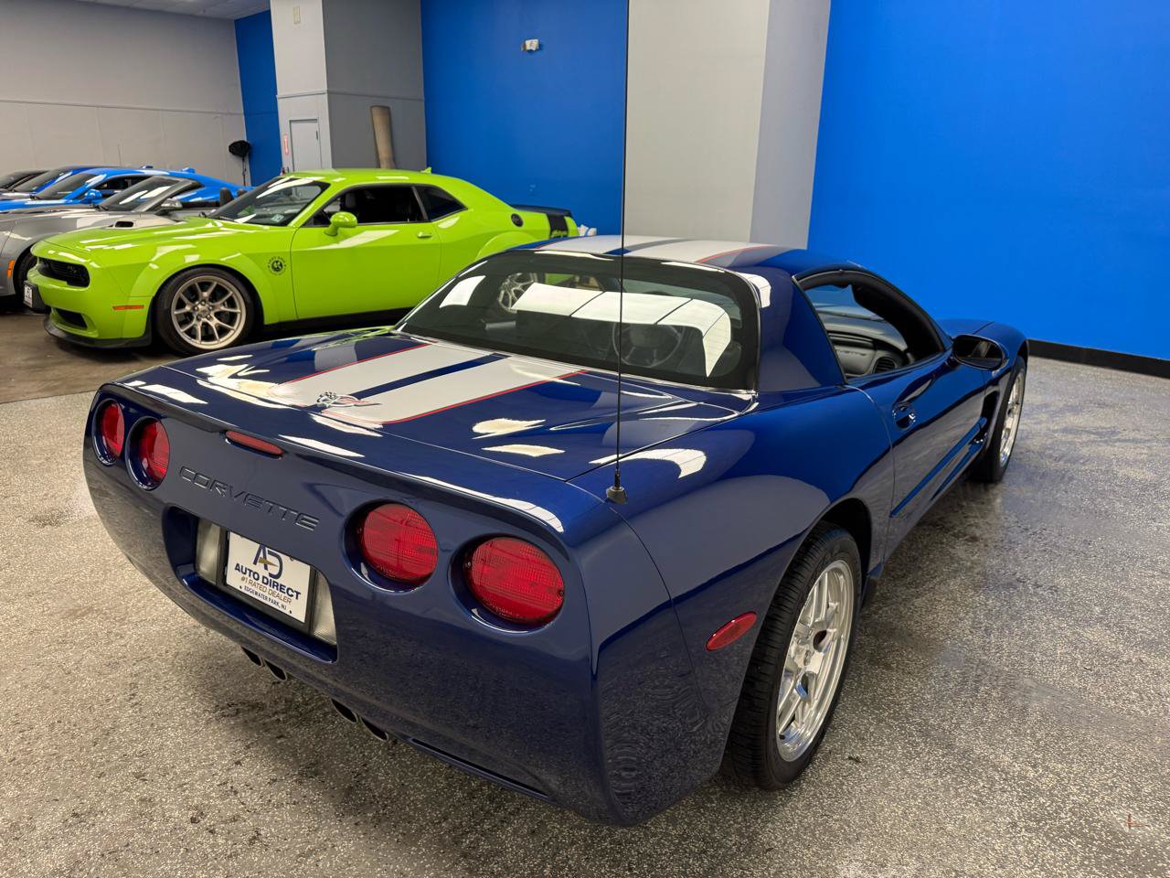 Used 2004 Chevrolet Corvette Z06 w/ Z06 Preferred Equipment Group RWD image 10