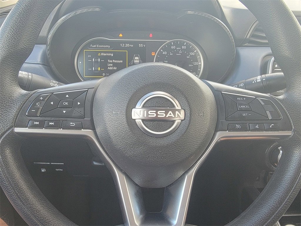 Used 2023 Nissan Versa SV image 31