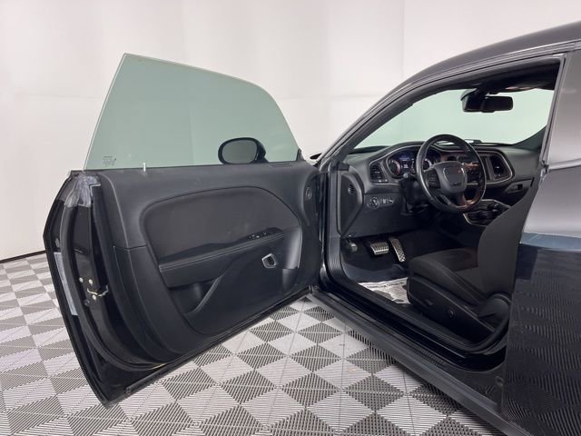Used 2021 Dodge Challenger R/T w/ Blacktop Package image 17