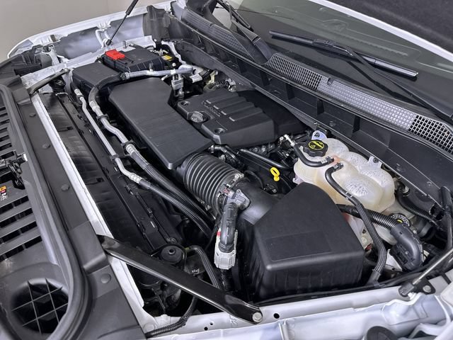 Used 2025 Chevrolet Silverado 1500 Custom AWD/4WD image 31