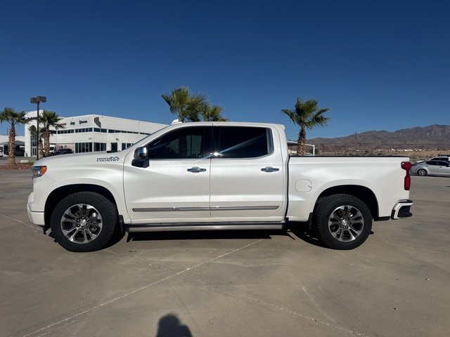 Used 2023 Chevrolet Silverado 1500 High Country w/ Technology Package image 2