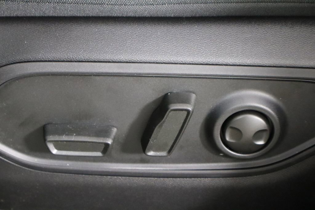 New 2026 Jeep Cherokee Laredo image 25