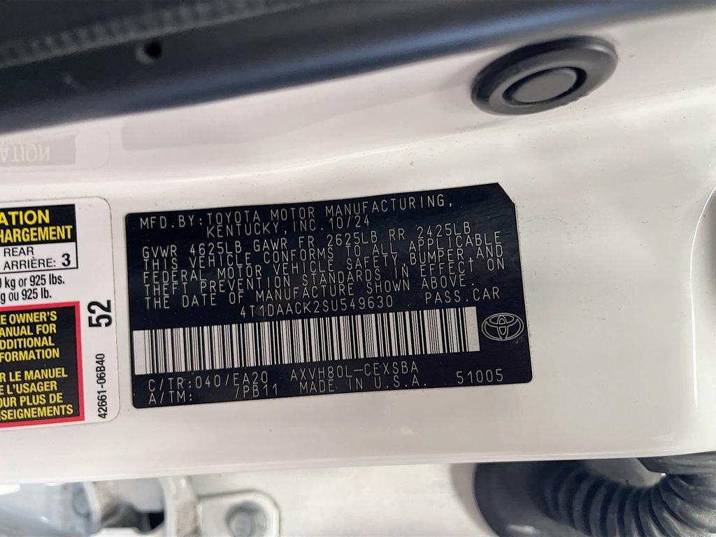 Used 2025 Toyota Camry SE FWD image 32
