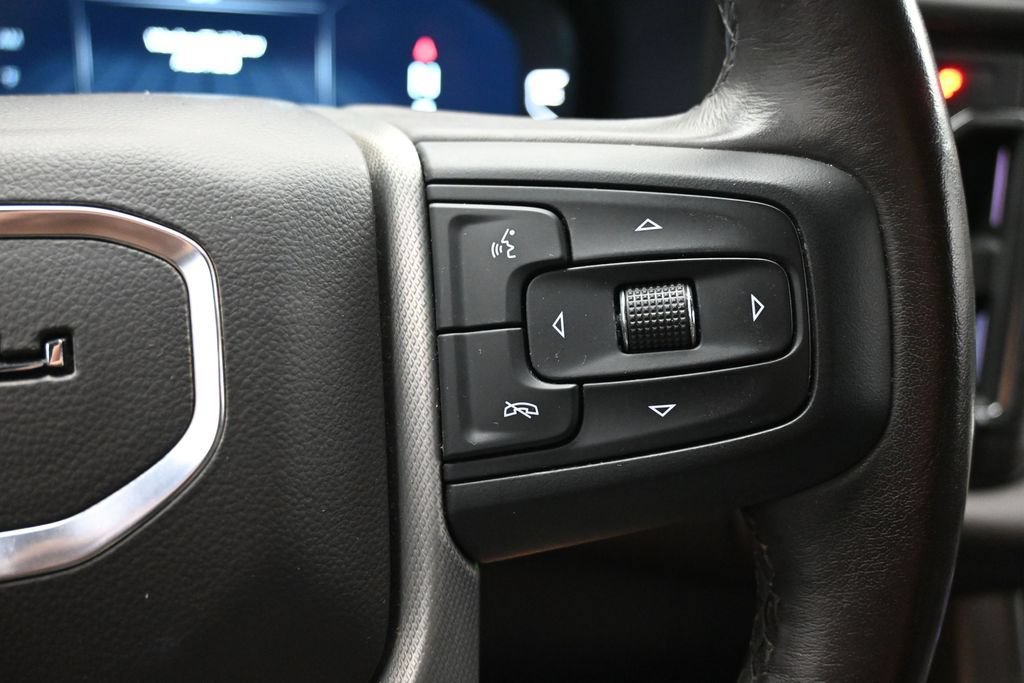 Used 2022 GMC Yukon XL Denali AWD/4WD image 8