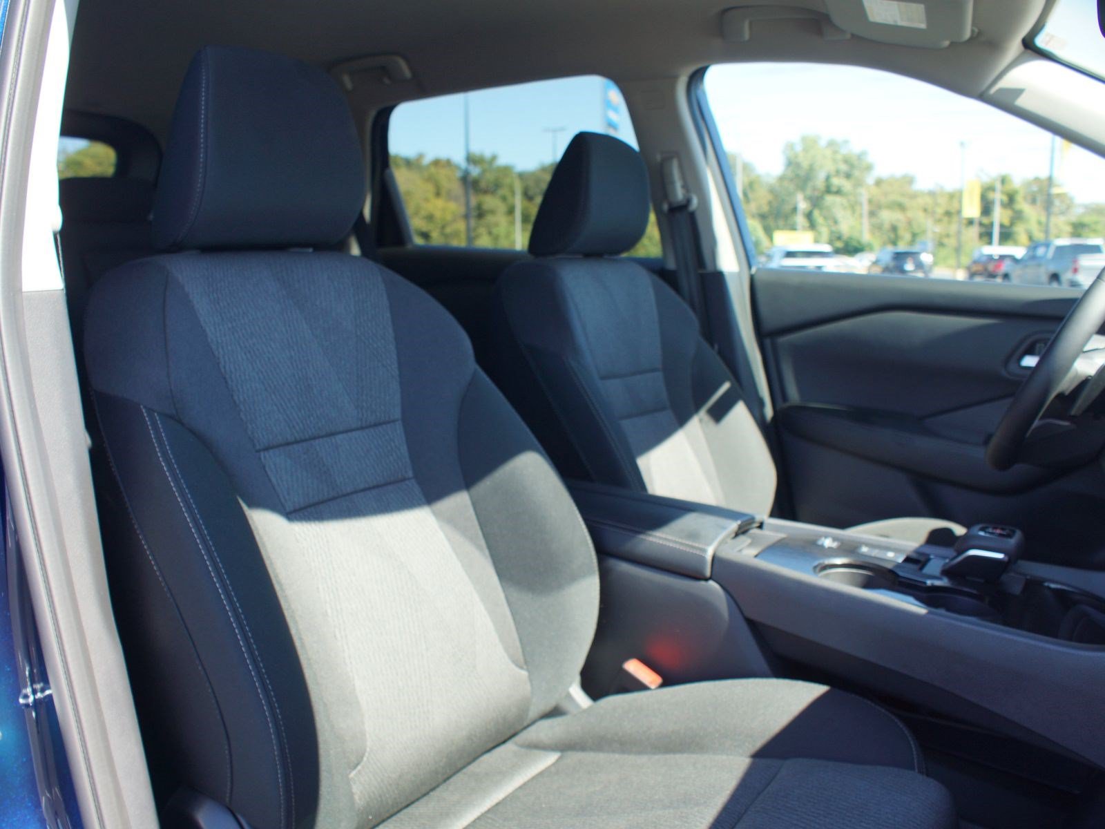 Used 2026 Nissan Rogue SV FWD image 19