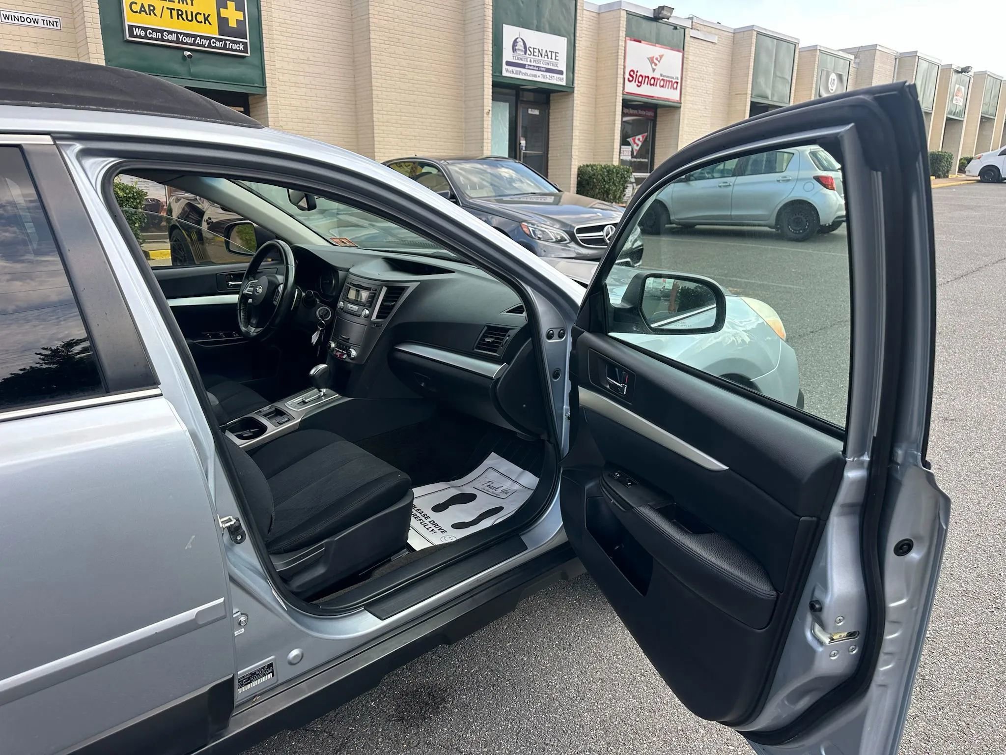 Used 2013 Subaru Outback 2.5i Premium w/ All-Weather Pkg image 5