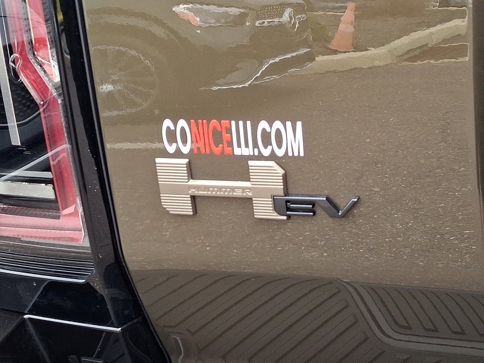 Used 2025 GMC Hummer EV 3X w/ Extreme Off-Road Package image 30