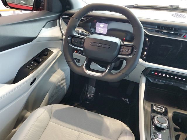 New 2026 Jeep Cherokee Laredo image 7