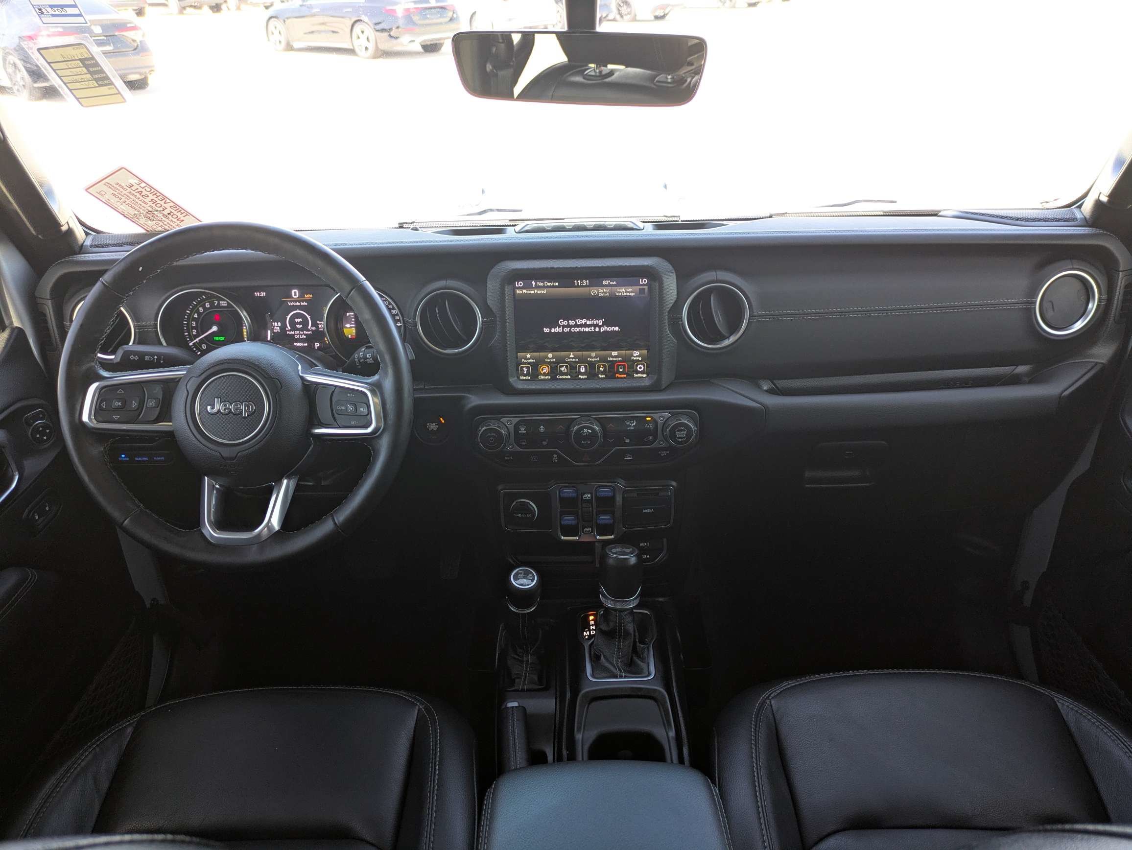 Used 2023 Jeep Wrangler Unlimited Sahara w/ Cold Weather Group AWD/4WD image 17