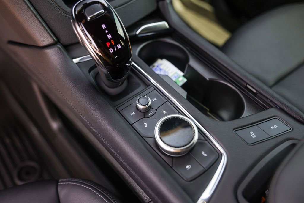 Certified 2024 Cadillac XT5 Sportv w/ Technology Package AWD/4WD image 21