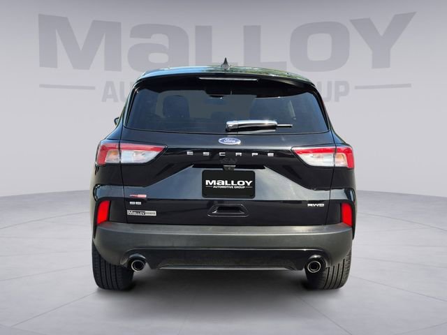 Used 2022 Ford Escape SE w/ SE Sport Appearance Package AWD/4WD image 4